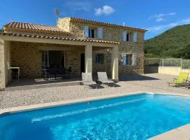 Beautiful villa with private pool in Gard