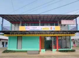 TwoSpaces Living at Bypass Homestay, Mojokerto