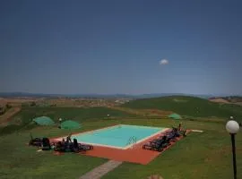 Traditional Farmhouse in Toscana with Swimming Pool