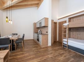 Luxury Chalet in Saalbach-Hinterglemm with Sauna, khách sạn ở Saalbach Hinterglemm
