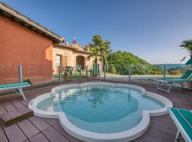 Flat on a farm with swimming pool and many activities, alojamiento con cocina en SantʼAngelo in Vado