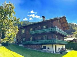 Chalet Bamberg near Ski Lift & Slope, Hotel in Bramberg am Wildkogel