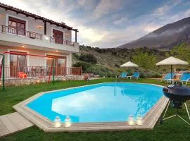 Villa, Triopetra