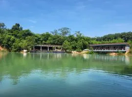 Lake View Resort