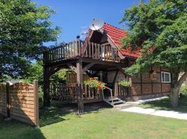 Bungalow in Kolczewo with parking space, bungalow em Kołczewo