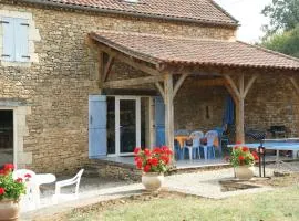 Spacious Holiday Home in Besse with Swimming Pool