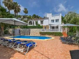 Elegant Villa with Pool