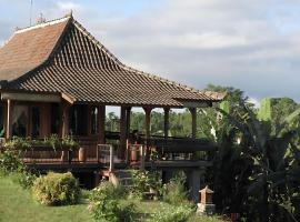 Rumah Pacung، كوخ في Penebel