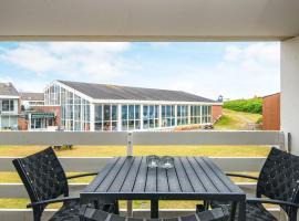 6 person holiday home in Ringk&oslash;bing, hotel para golfe em Ringk&oslash;bing