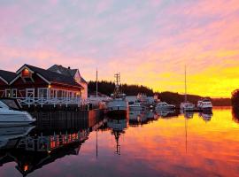 6 person holiday home in Austrheim, hotel a Utkeila