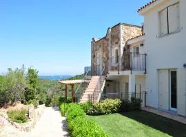 elegant apartment near the beach of Baja Sardinia