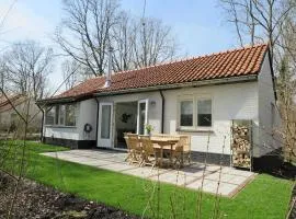 Holiday Home in Dishoek near Southern Beach