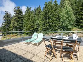 OBIOU - 200m des Pistes de Ski, hotel in Chamrousse