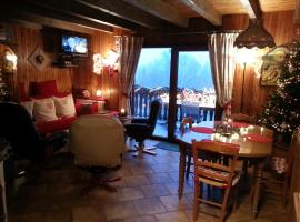 Chalet in Hommert near Sarrebourg, khách sạn ở Hommert