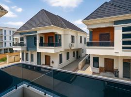 Ginik Suite And Apartments, caba&ntilde;a o casa de campo en Lagos