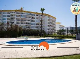 #275 Only Families - A Flor by Home Holidays