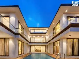 StayVista at Villa Alora with Jacuzzi