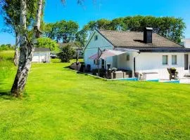 8 person holiday home in KÅLLEKÄRR-By Traum