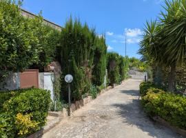 Casa Aurora Family - Nel cuore del Salento, hotel en Scorrano
