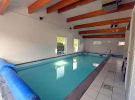 Sunny Cottage with Pool