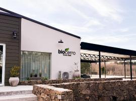 Hotel BIOCERRO、タンディルのホテル
