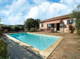 House in the south of France with private pool, hôtel à Roquebrun