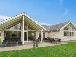 18 person holiday home in Hasselberg