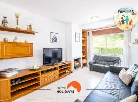 #047 Families Only - Almond Tree by Home Holidays