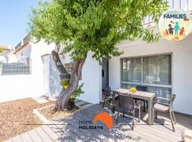 #047 Families Only - Almond Tree by Home Holidays