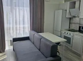 Nyvky Like Home - Файна Таун із сезонним басейном - Кв 6 низький поверх