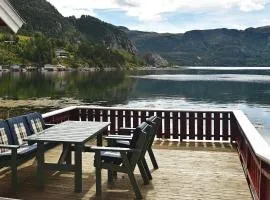 8 person holiday home in Sundlandet