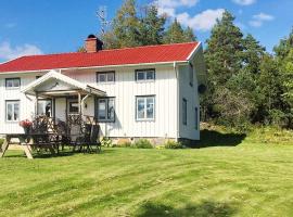 6 person holiday home in HÅCKSVIK, hotel in Burseryd