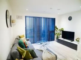 Luxe 2 Bed Flat - Gallions Reach