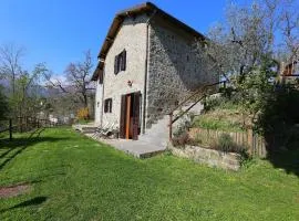 Cottage in Casoli near Ski Slopes