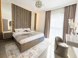 Luxury Retreat 1BDR Apartment in Yas Island Premium Location with Pool and Gym, hotel v destinaci Yas Island