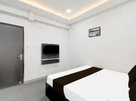 Hotel O N Grand