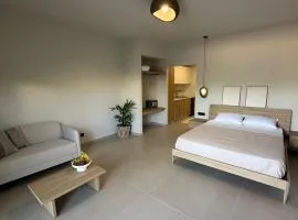 Marev Nature & Bliss Suites with Private Jacuzzi