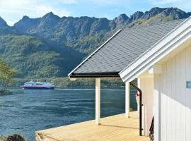 8 person holiday home in Tengelfjord