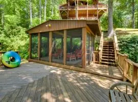 Idyllic Murphy Hideaway with Multi-Level Deck!