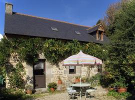 Breton Escape in Querrien, hotel v destinaci Coatviller