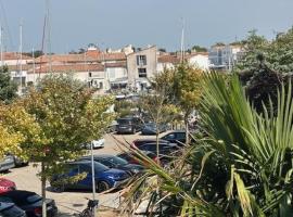 Maison 50m2 à Saint Martin de Ré - 50m du port，位于圣马丹德雷的酒店