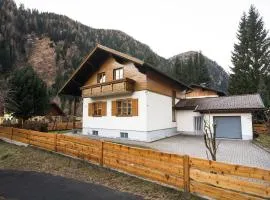 Holiday Home in Rennweg near Ski Slopes