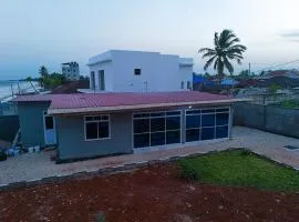 Seaside Luxury Stay 1BR Beachfront Apartment WiFi Uroa, Zanzibar
