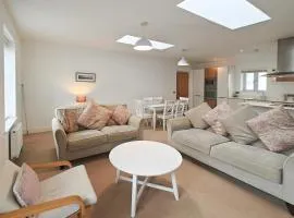 The Coach House Cambrian Quay
