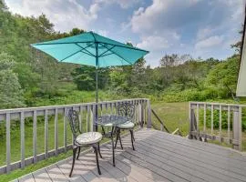 Quaint and Charming Cherry Valley Escape!