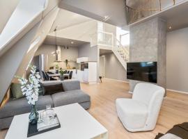 Two bedroom penthouse with large living room and rooftop in the city centre of Trondheim, pet-friendly hotel in Trondheim