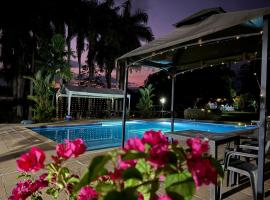 Tierra Linda Campestre, hotel med pool i Guamal