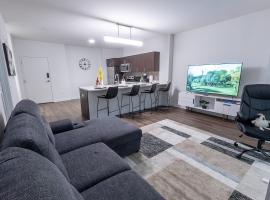 Modern King Suite Downtown Walkable Pool & Gym、ウィルミントンのアパートメント