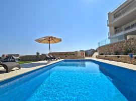 Gozo Getaway - Large Pool Apartment, 10 mins to Xaghra Square, hotel em Xaghra
