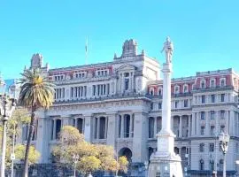 Centrico, a metros de Calle Corrientes, ideal tramites y cursos